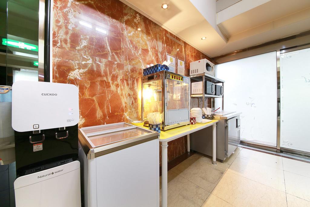 Hotel Diamond Suwon Exterior photo