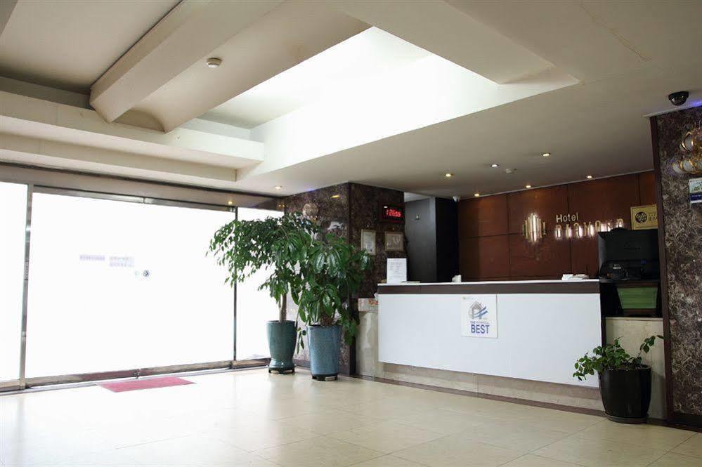 Hotel Diamond Suwon Exterior photo